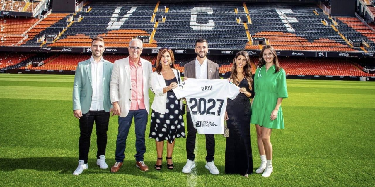 De capitán a leyenda, José Luis Gayà renueva con el Valencia CF hasta 2027 