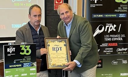 El CT Dénia recibe el premio al Mejor Club de 2022 del Registro Profesional de Tenis 