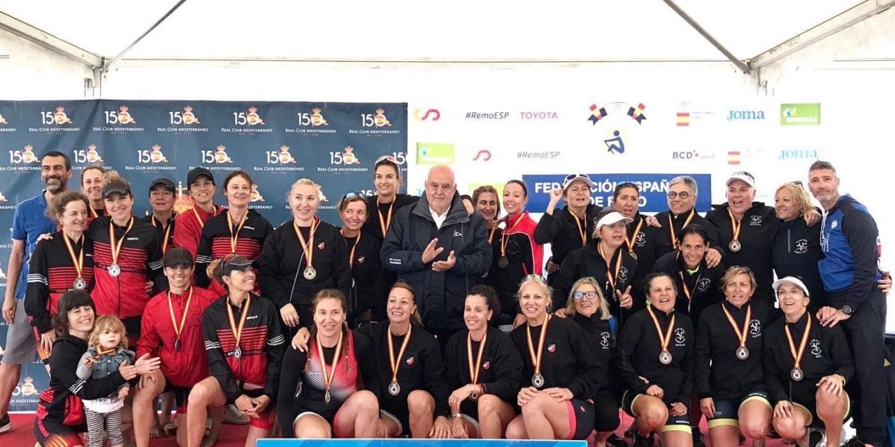 Las veteranas del CR Marina de Dénia son bronce en el Campeonato de España