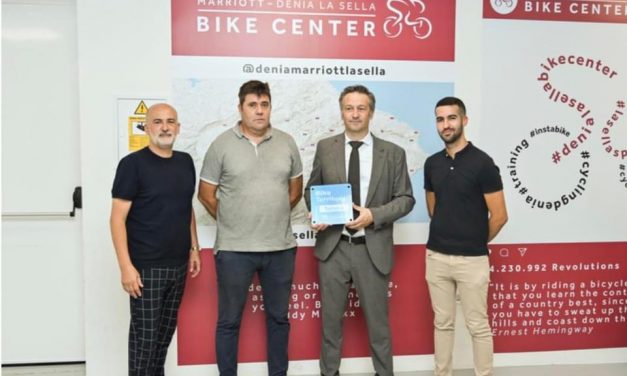 El Hotel Dénia Marriott La Sella recibe el sello de Bike Territory de la RFEC por impulsar el ciclismo 
