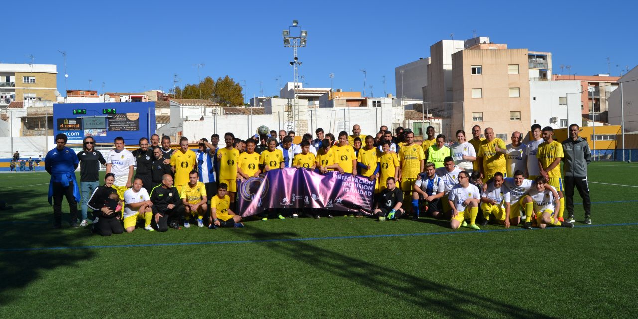 Los equipos EDI del FB Dénia Fundación Baleària se presentan ante el Hércules Paralímpico 