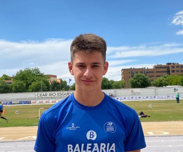 Damià Puigcerver (La Xara) estará en el nacional Sub 20 al hacer la mínima en 60 vallas