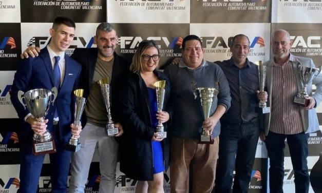 La escudería Cadeal, sus pilotos y la dianense Marta García premiados en la Gala de la Federación