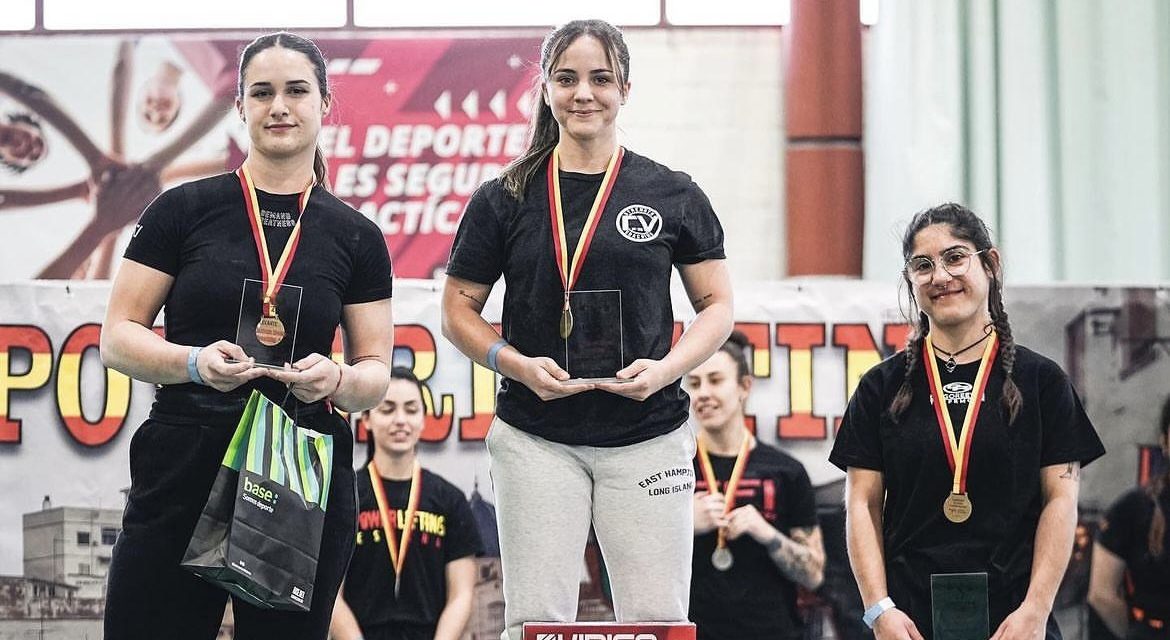 Powerlifting: La deniera Ariadna Mena es proclama campiona regional i estarà en el nacional júnior