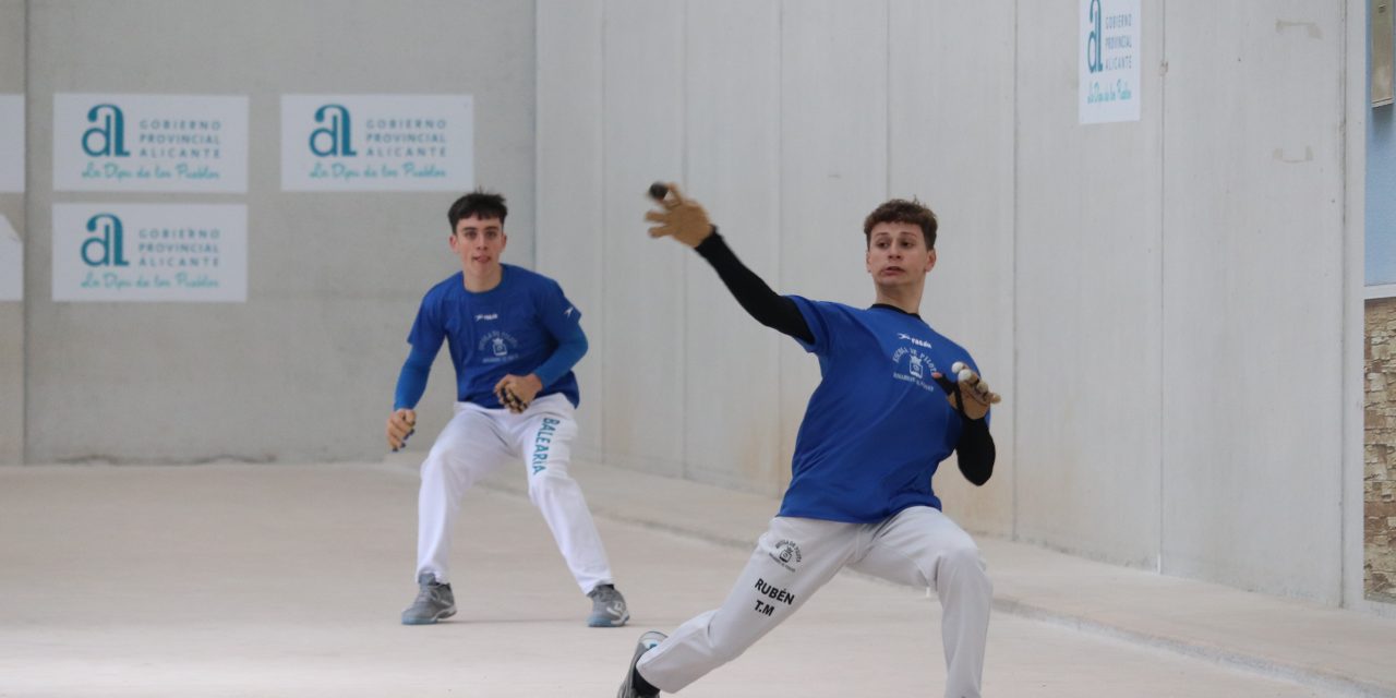 Siete escuelas de la comarca juegan las finales provinciales de galotxa de los JECV en El Verger