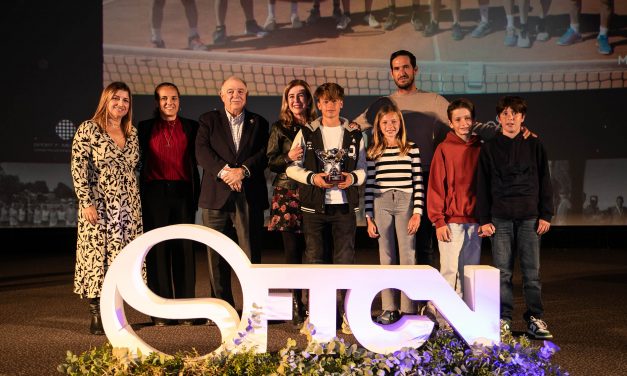 El CT Dénia recoge ocho trofeos de la Federación y los benjamines y veteranas +40 a semifinales 
