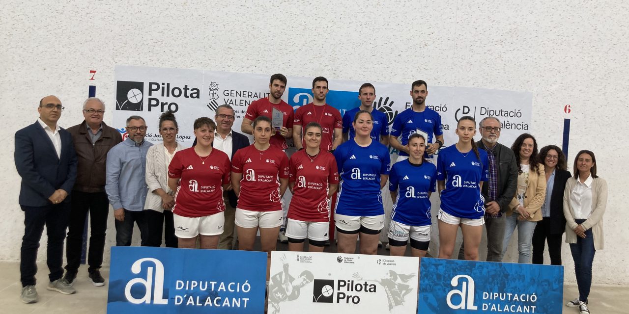 De la Vega y Nacho y Erika, Amparo e Isabel, campeones de la Copa Diputación de Alicante