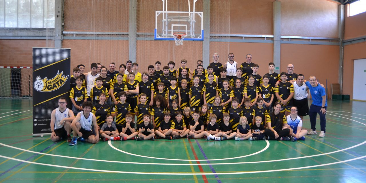 Gata celebra el Día del Baloncesto con un partido inclusivo y las fotos oficiales de sus equipos 